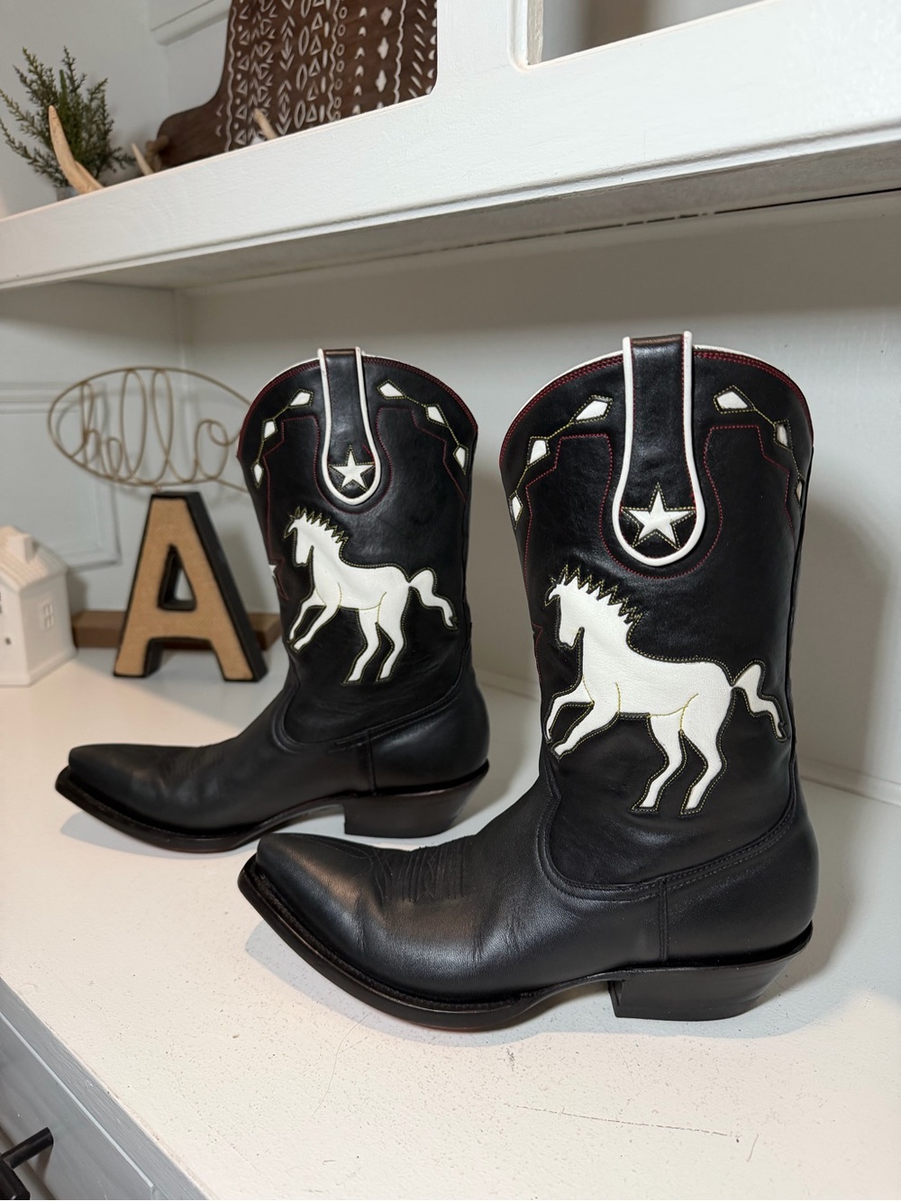 M.L. Leddys Womens 7-7.5 Handmade Black Leather Horse Inlay Cowboy Boots